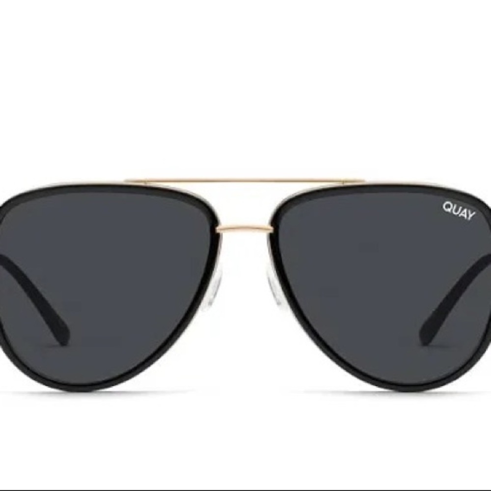 QUAY NEEDING FAME Sunglasses